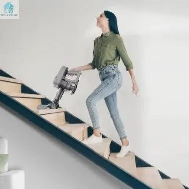 Aspirateur balai sans fil YISORA femme escalier