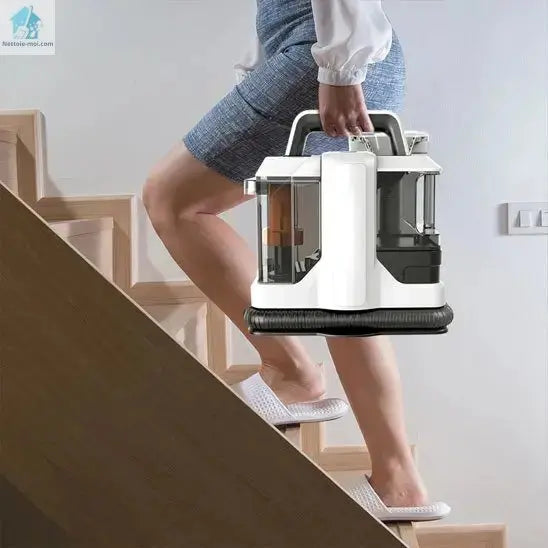 Aspirateur pour poil de chien | PowerClean escalier