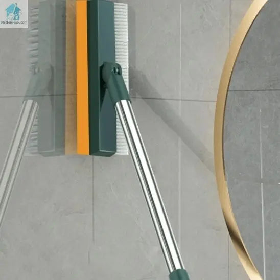 Balai brosse trio salle bain