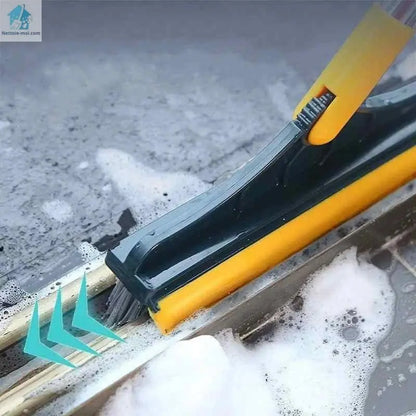 la-brosse-nettoie-les-rainures-des-fenetres-et-encadrements 