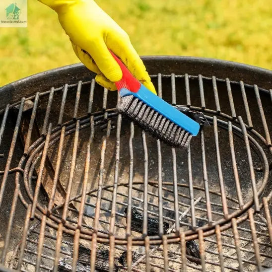 Brosses métalliques frotte grille