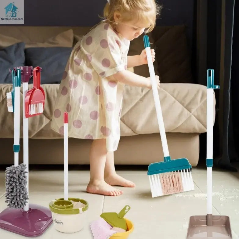 Kit balai et serpillère enfant 18 pièces
