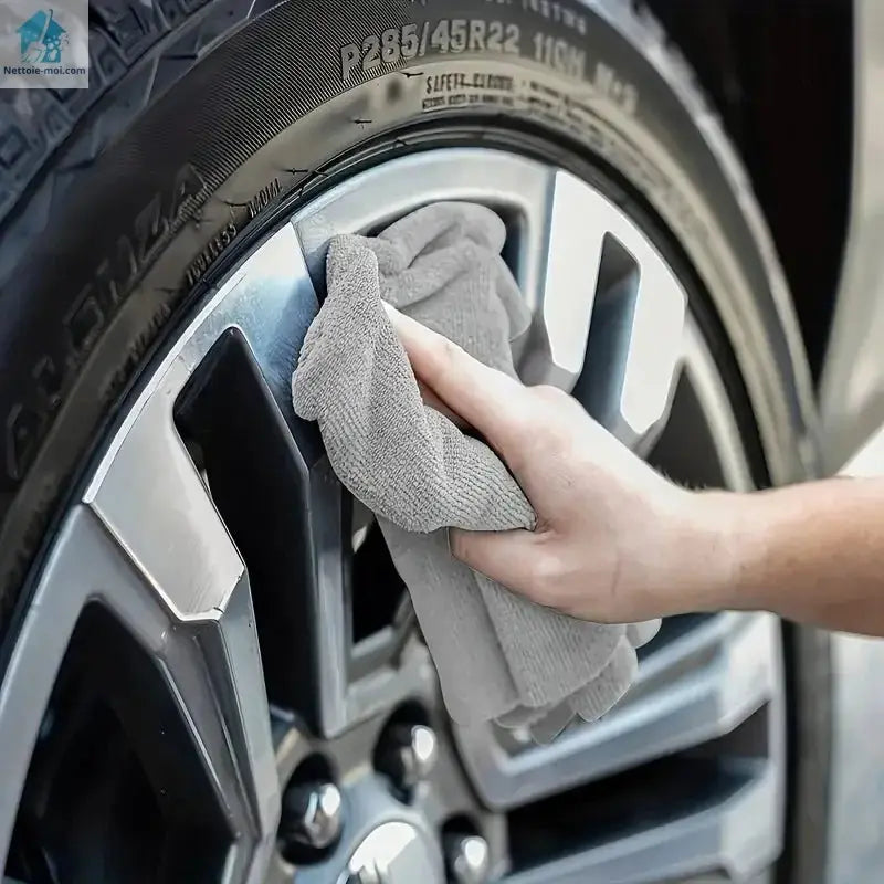 Lavette Microfibre grise roue voiture